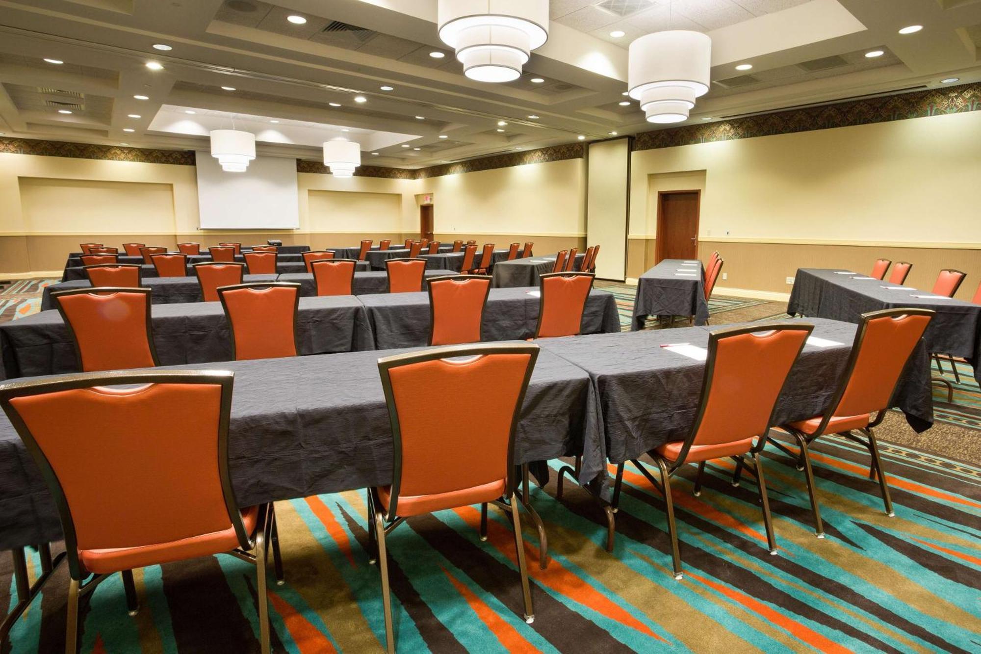 Drury Inn & Suites Columbus Grove City Eksteriør billede