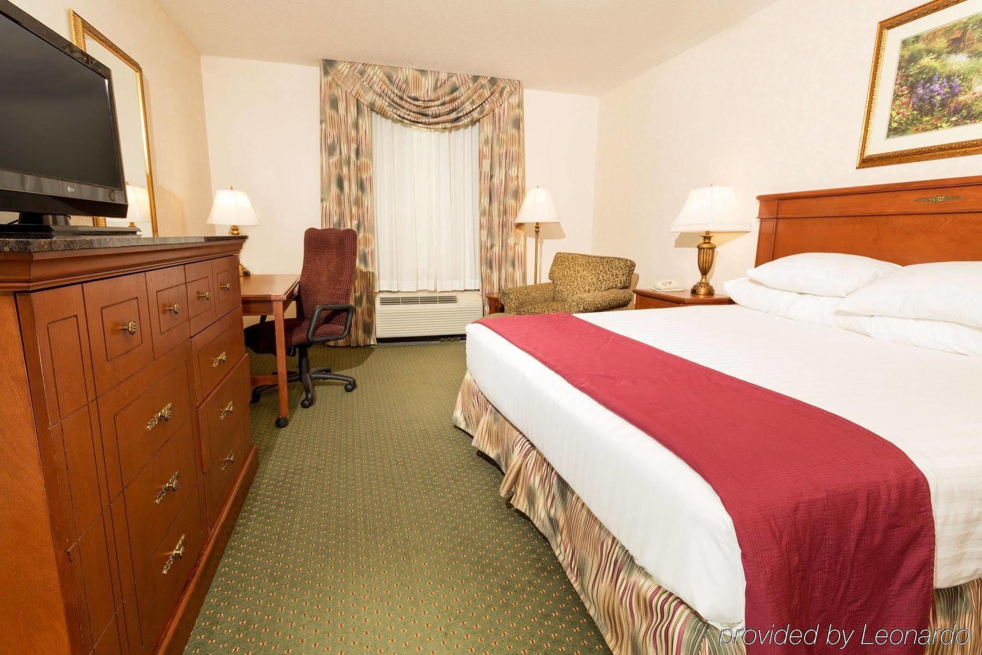 Drury Inn & Suites Columbus Grove City Eksteriør billede